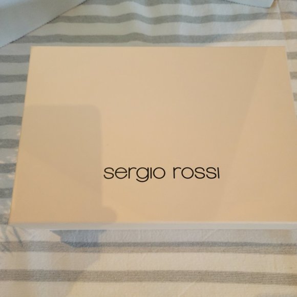 Sergio Rossi Godiva Black Patent Pumps - Picture 14 of 15